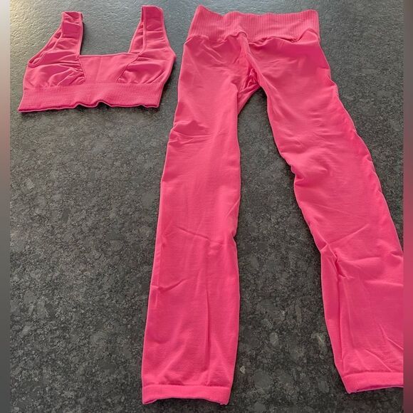 2 pcs Free People Good Karma items Hot Pink Square Neck Bra & Leggings both M/L - Picture 6 of 8